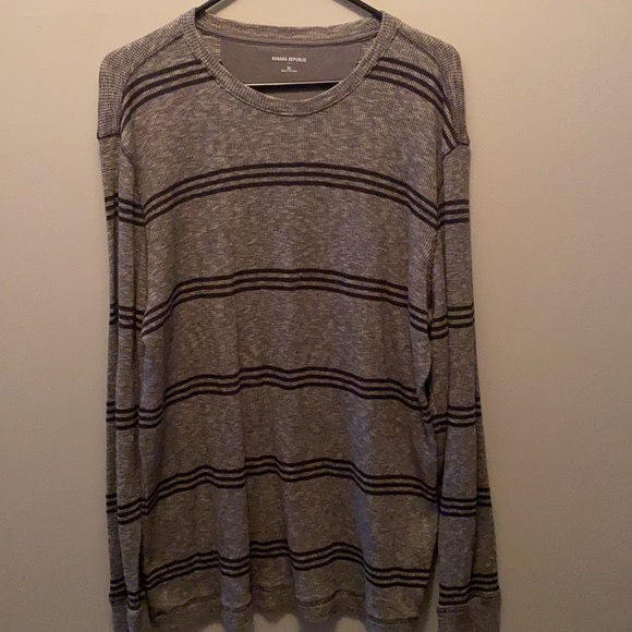 Banana Republic Men’s Top - Picture 2 of 5